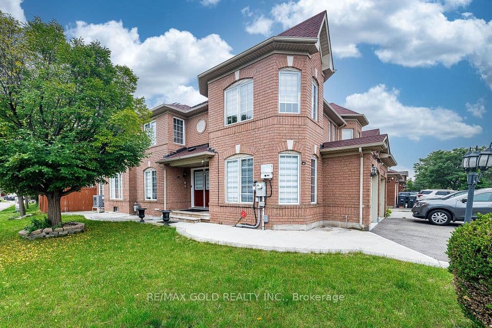 55 Secord Crescent, Brampton, ON L6X 4Y8 – photo 2