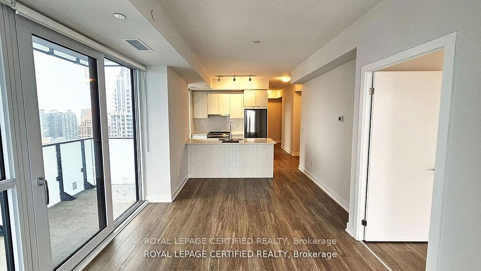 430 Square One Drive 3011, Mississauga, ON L5B 0L6 – photo 3
