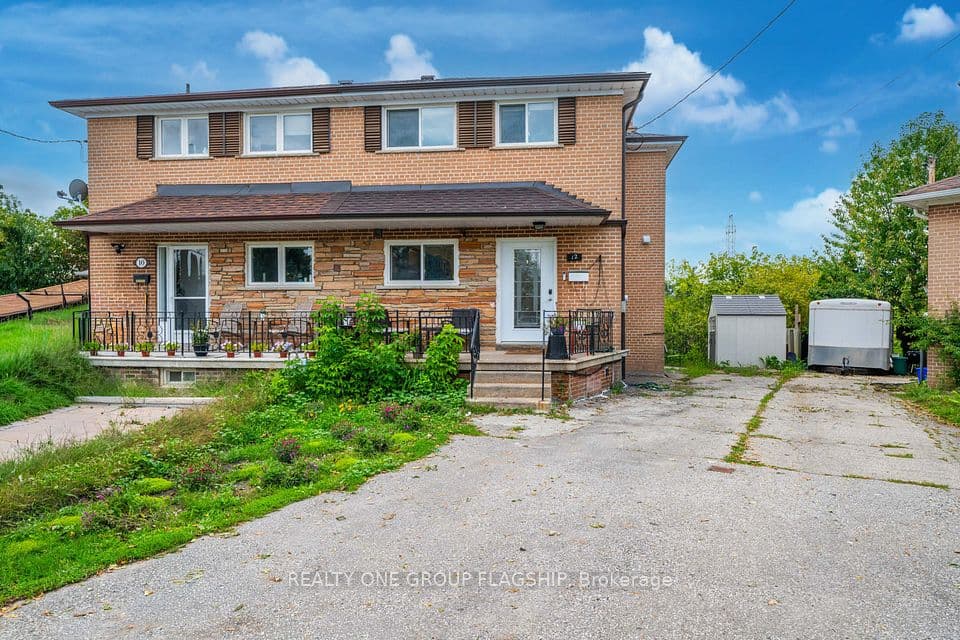 12 Azalea Court, Toronto, ON M9M 1V1 – photo 2