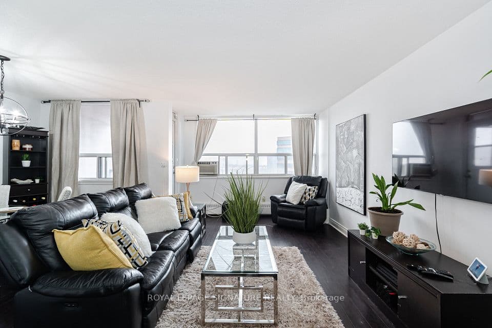 451 The West Mall Drive 1212, Toronto, ON M9C 1G1 – photo 3