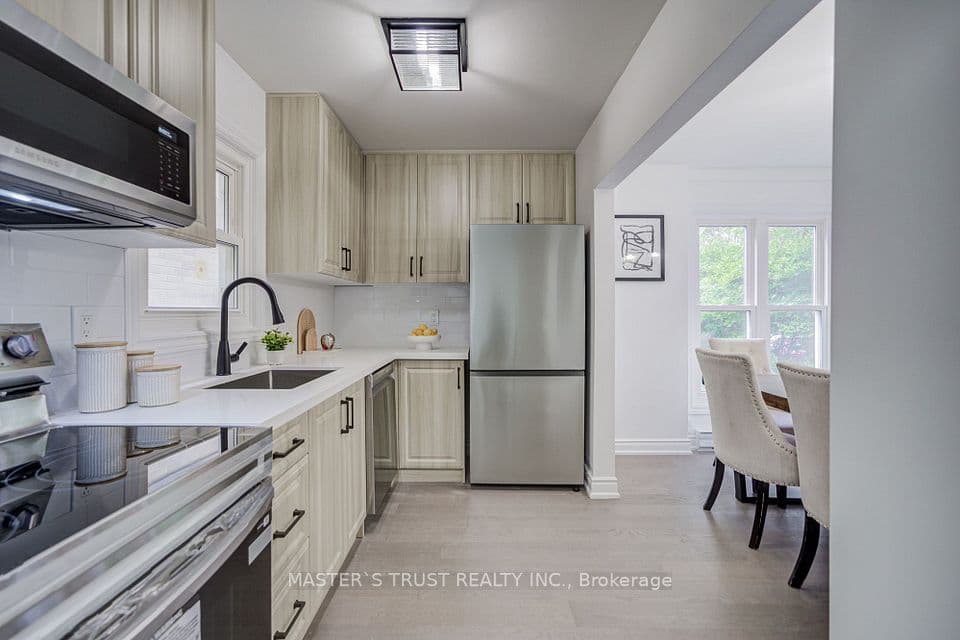 4 Gatsby Square, Brampton, ON L6S 2H4 – photo 3