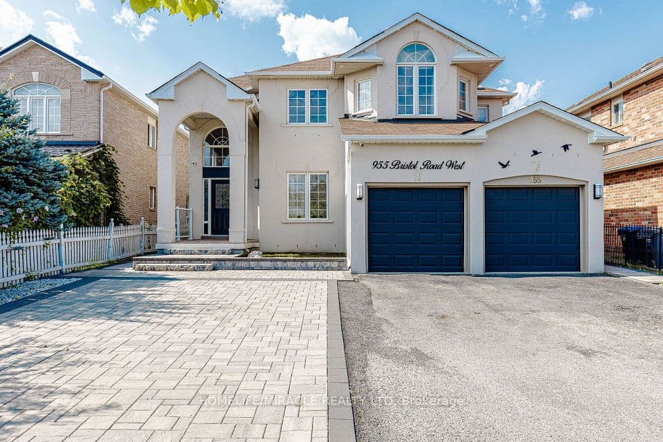 955 Bristol Road W, Mississauga, ON L5V 2N9 – photo 3