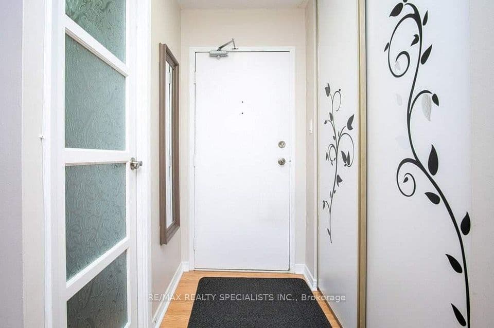 700 Dynes Road 601, Burlington, ON L7N 3M2 – main photo