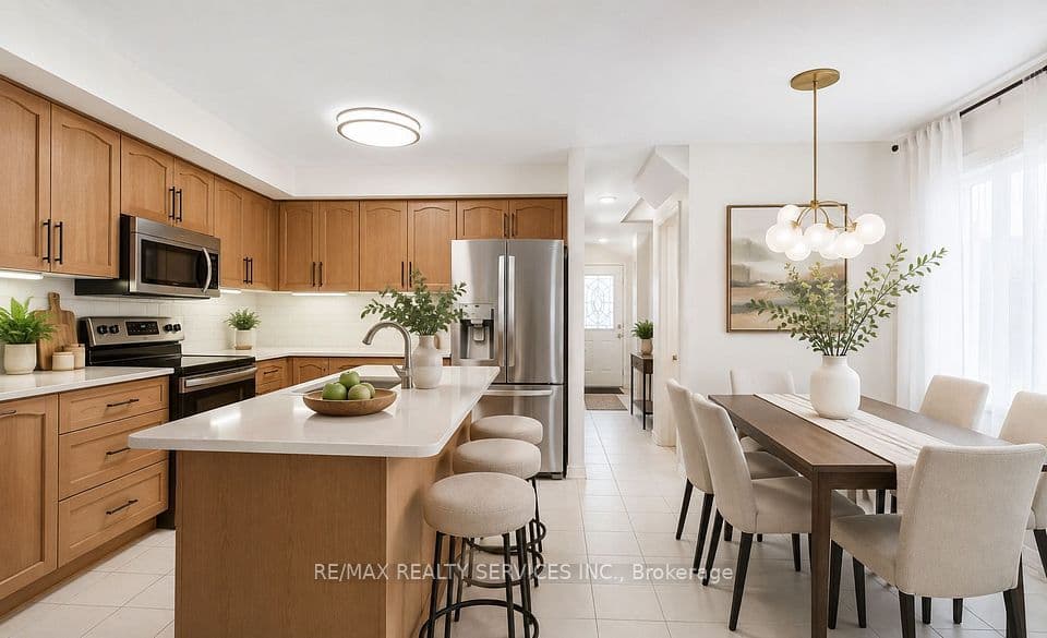 39 Cadillac Crescent, Brampton, ON L7A 3B3 – photo 3