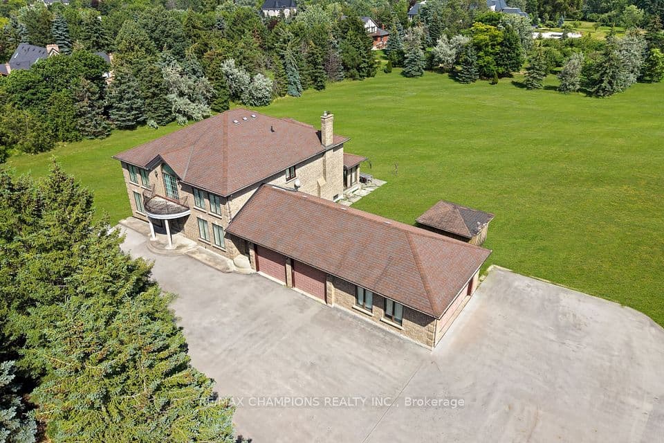 4047 Countryside Drive, Brampton, ON L6P 0T4 – photo 3