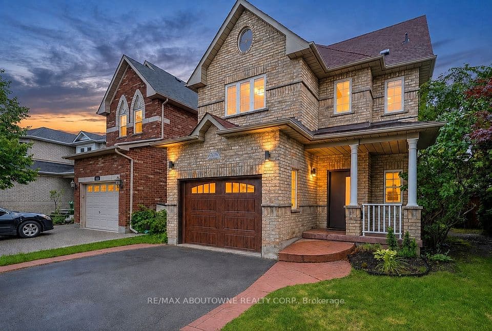 1282 Parkhurst Drive, Oakville, ON L6M 3V7 – main photo