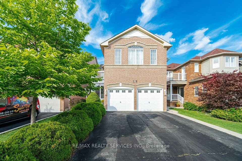 39 LEGEND Lane, Brampton, ON L6X 5B6 – photo 2
