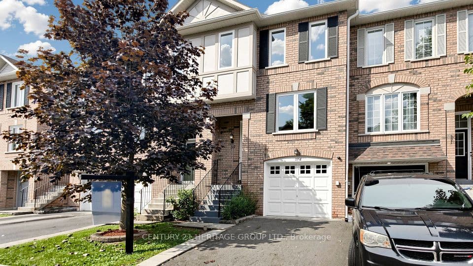 Unit 39, 2 Clay Brick Court, Brampton, ON L6V 4M7 – photo 3