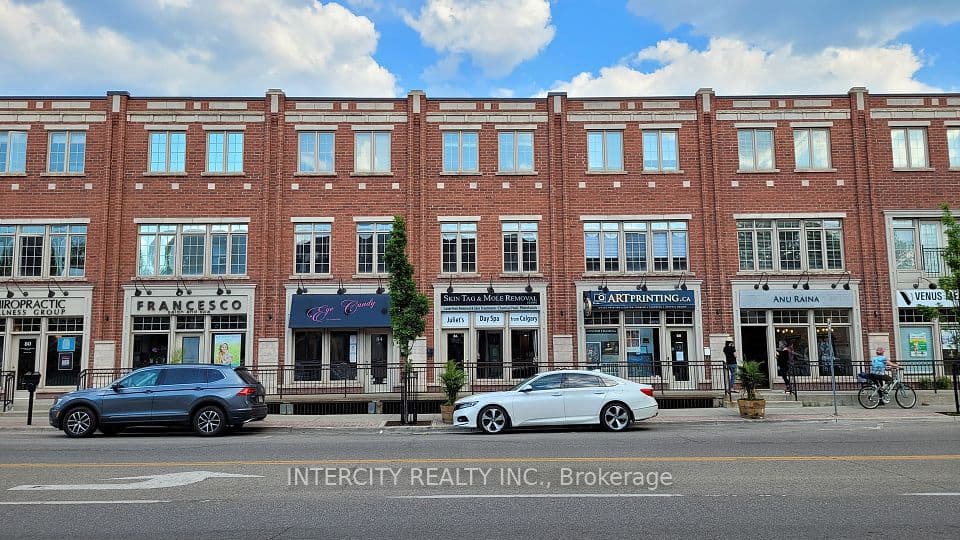 86 Lakeshore Road W, Oakville, ON L6K 3A2 – main photo