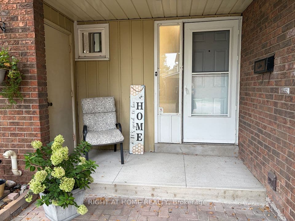 5021 Pinedale Avenue 5, Burlington, ON L7L 5J6 – photo 2