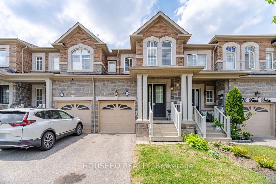 74 Fann Drive, Brampton, ON L7A 4L5 – main photo