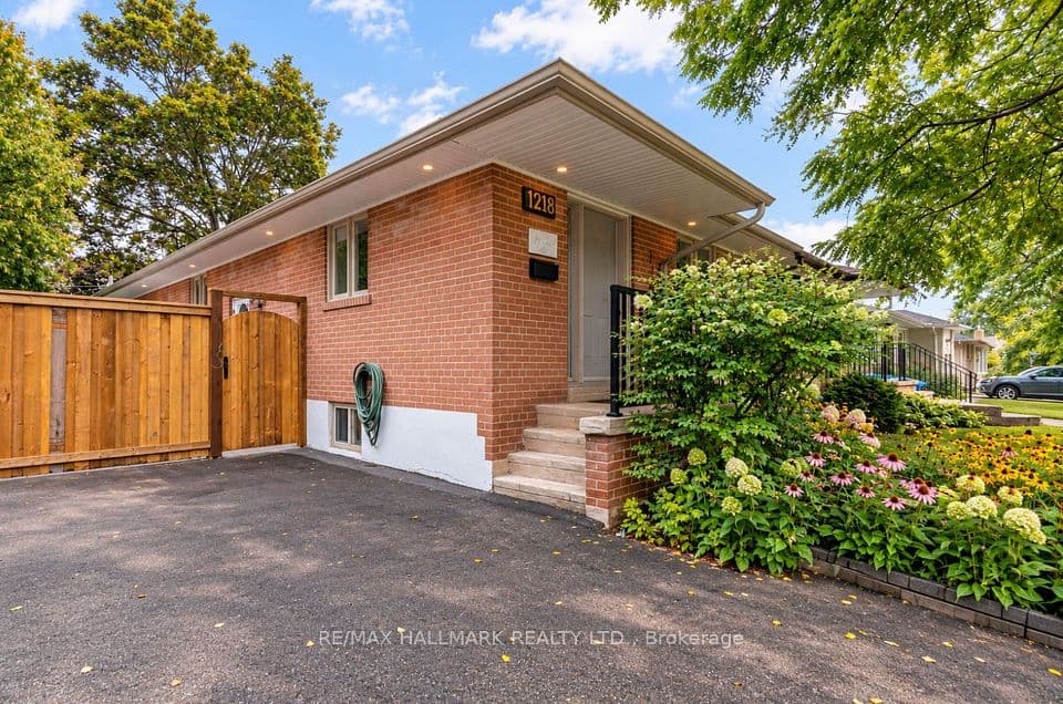 1218 Grange Road, Oakville, ON L6H 1P7 – photo 3