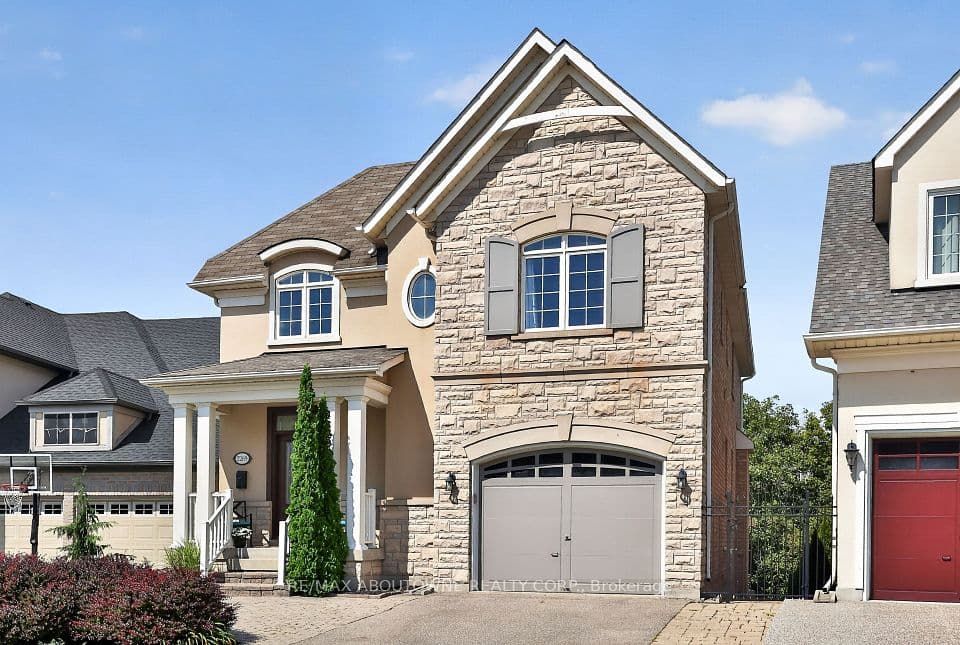 2269 Whitworth Drive, Oakville, ON L6M 0B5 – photo 2