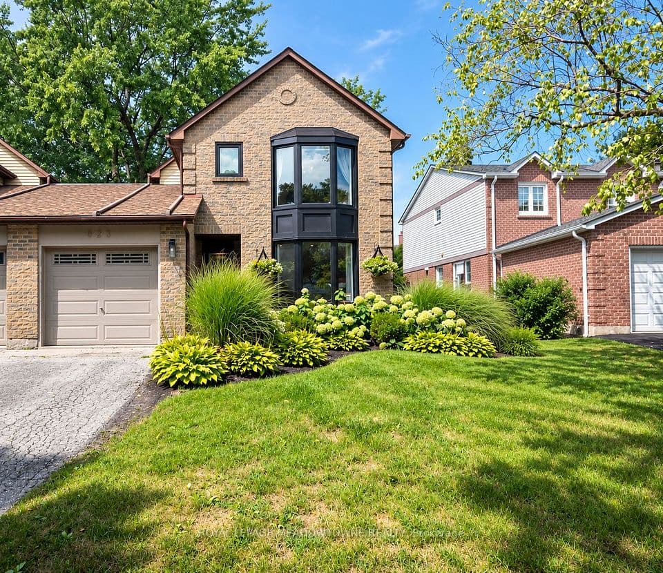 823 Laurier Avenue, Milton, ON L9T 4H4 – main photo