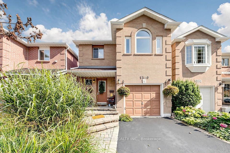 1380 Hazel McCleary Drive, Oakville, ON L6J 7B1 – main photo
