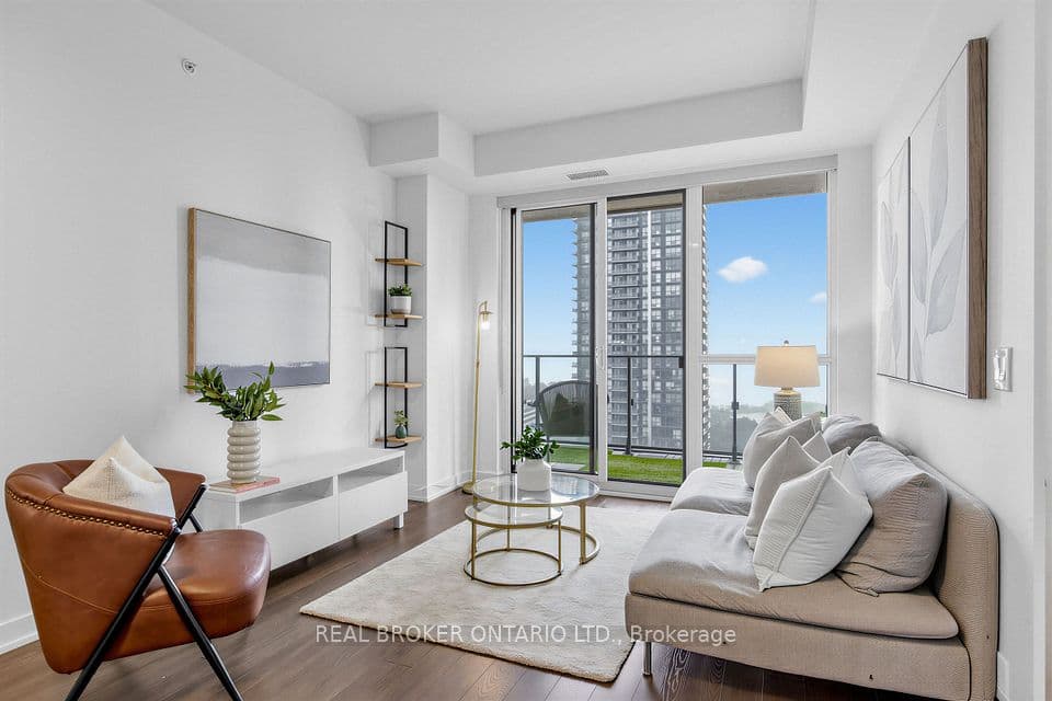 10 Park Lawn Road 1910, Toronto, ON M8V 0H9 – main photo