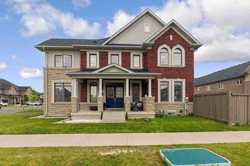 366 Remembrance Road, Brampton, ON L7A 0C3 – main photo