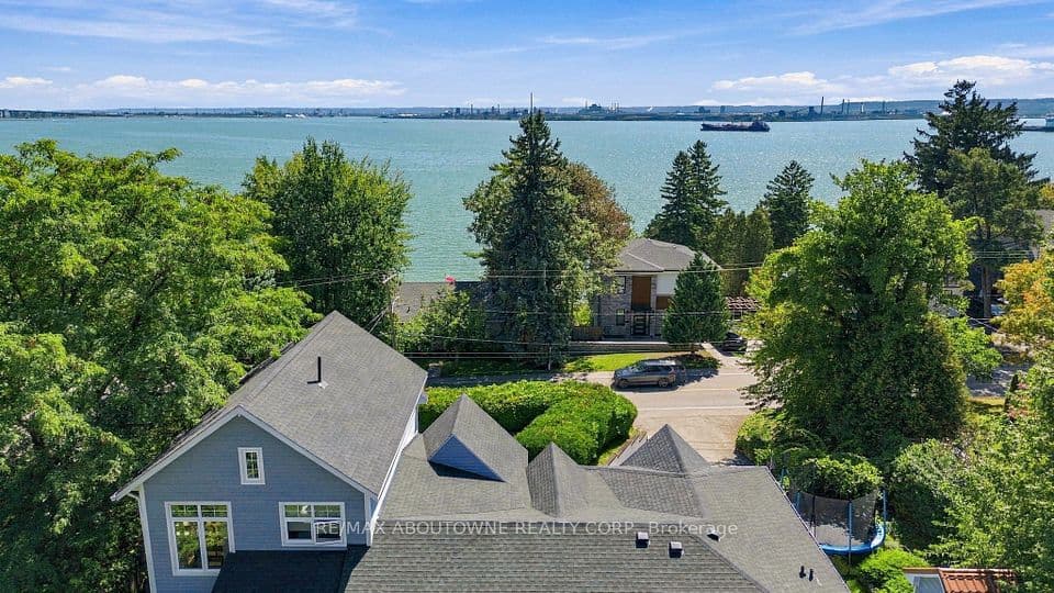 293 North Shore Boulevard E, Burlington, ON L7T 1W8 – photo 2