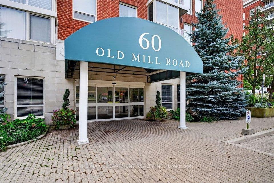 60 OLD MILL Road 702, Oakville, ON L6J 7V9 – photo 2