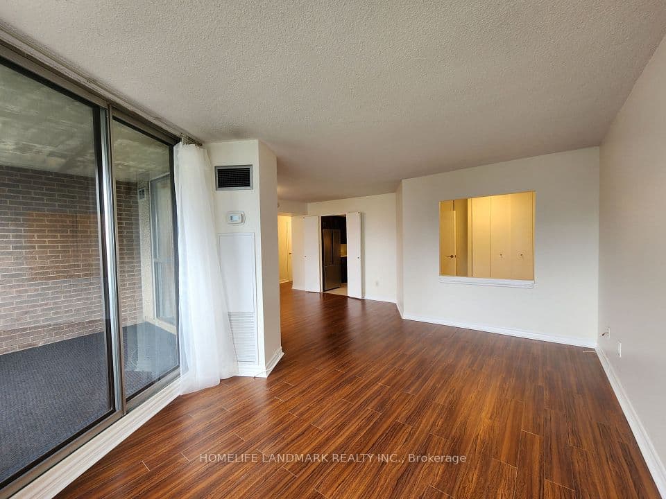 50 Elm Drive E 910, Mississauga, ON L5A 3X2 – photo 2