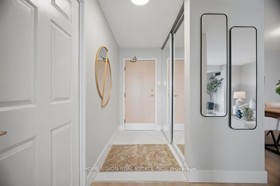 400 Webb Drive S 1407, Mississauga, ON L5B 3Z7 – photo 2