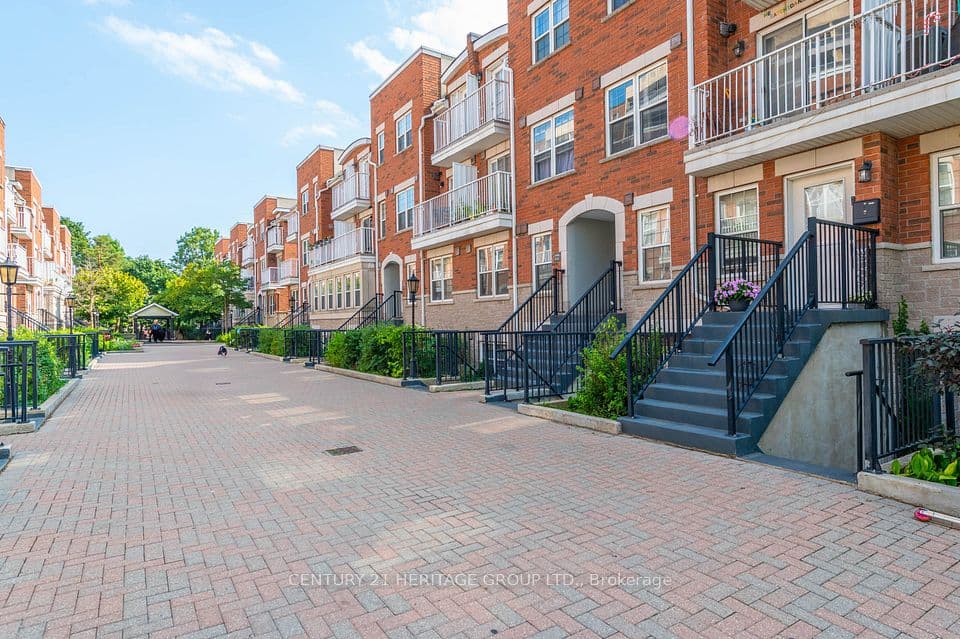 37 Four Winds Drive 24, Toronto, ON M3J 1K7 – photo 2