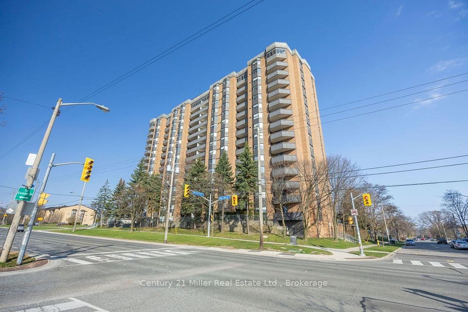 3845 Lake Shore Boulevard W 411, Toronto, ON M8W 4Y3 – photo 3