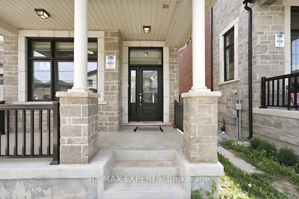 1296 Aymond Crescent W, Oakville, ON L6H 7W8 – photo 2