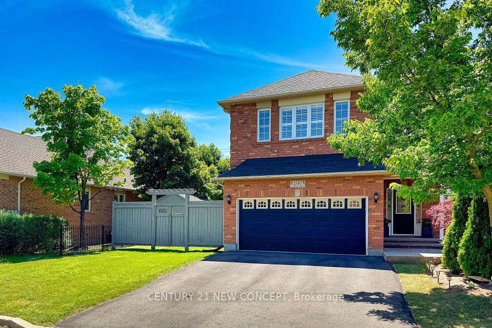 2587 Carberry Way, Oakville, ON L6M 4R8 – main photo