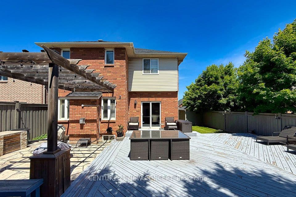 2587 Carberry Way, Oakville, ON L6M 4R8 – photo 3