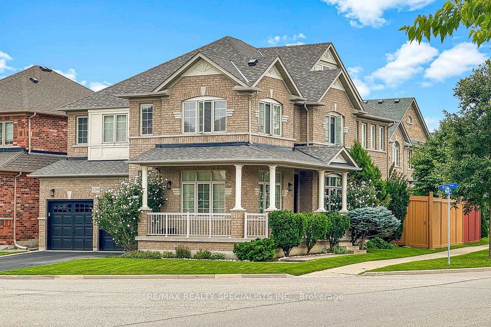 1239 Fox Crescent, Milton, ON L9T 0S7 – main photo