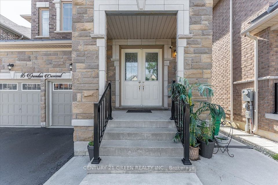 16 Grendon Crescent, Brampton, ON L6X 5N4 – photo 3