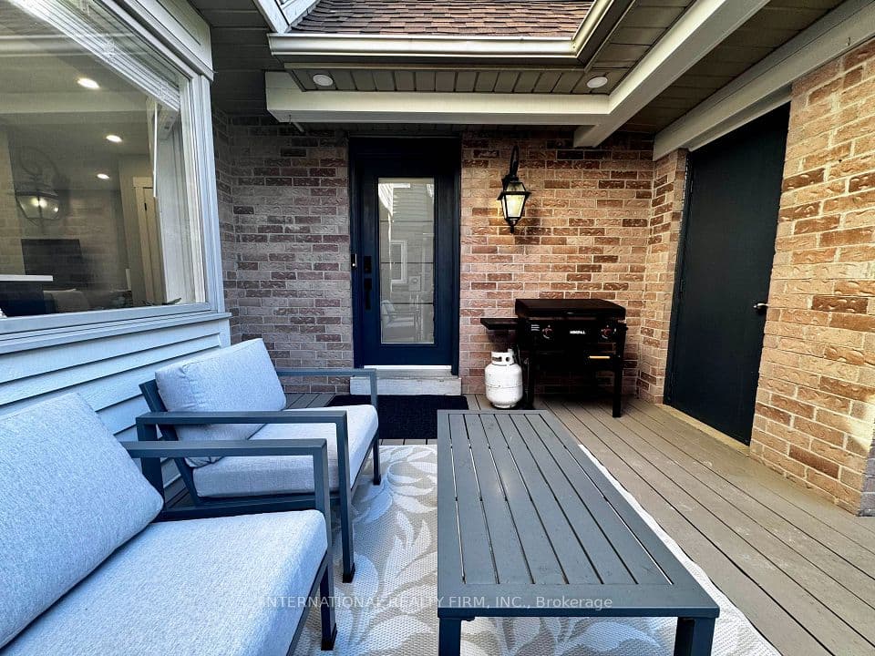 2745 Galleon Crescent, Mississauga, ON L5M 5T8 – photo 3