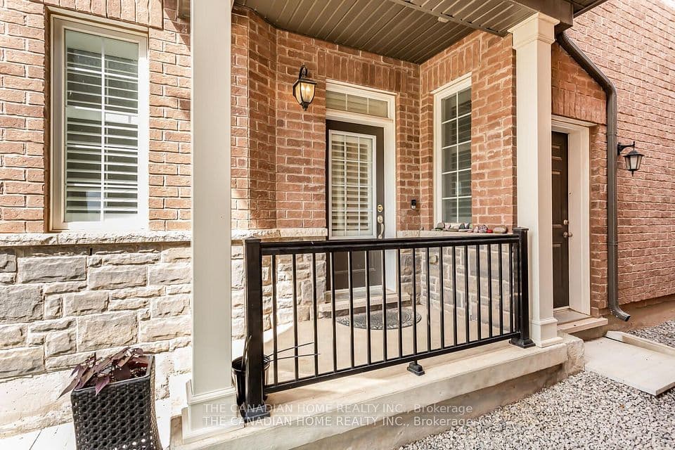 1261 Rose Way, Milton, ON L9E 1M1 – photo 2