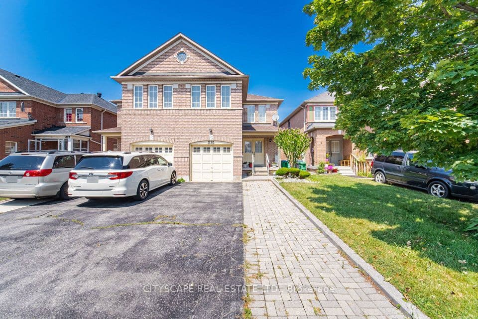 221 Richvale Drive S, Brampton, ON L6Z 4W2 – photo 3