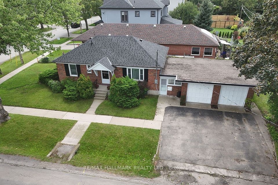 55 Athol Avenue, Toronto, ON M8Z 2A6 – photo 3