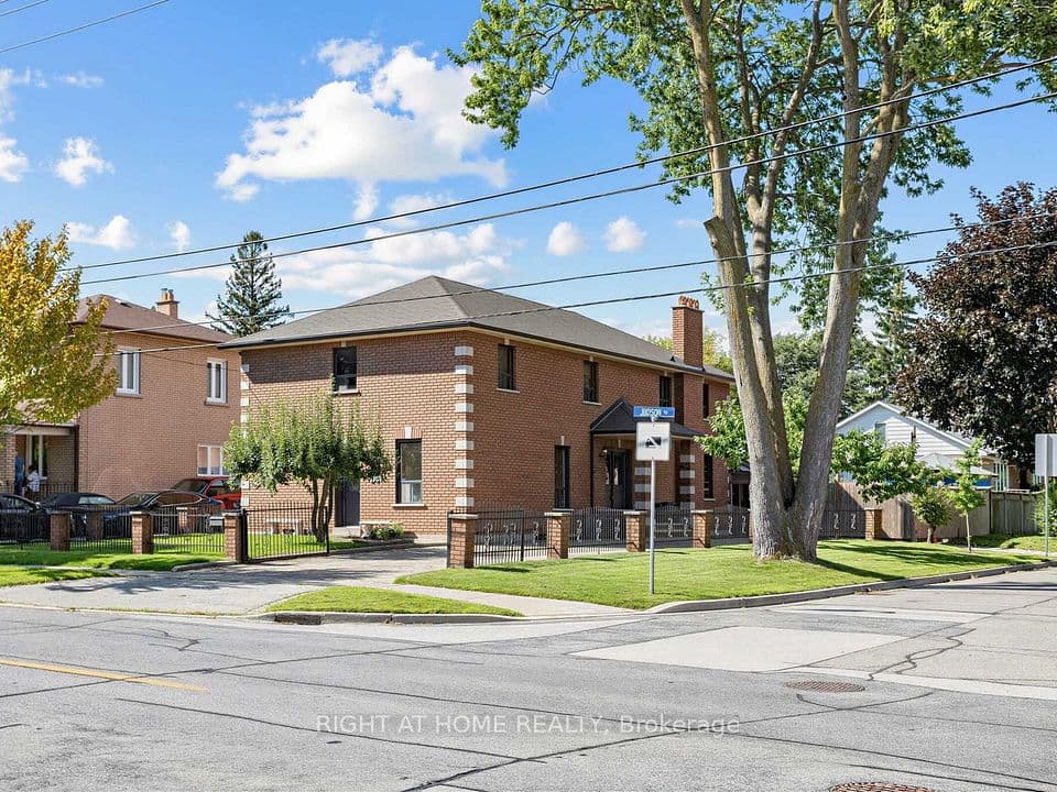 102 Judson Street, Toronto, ON M8Z 1B1 – photo 3