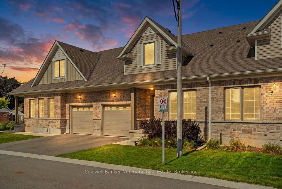 3 Braida Lane, Halton Hills, ON L7J 0B7 – photo 2