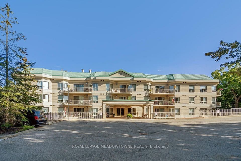 24 Chapel Street Ph02, Halton Hills, ON L7G 6A7 – main photo