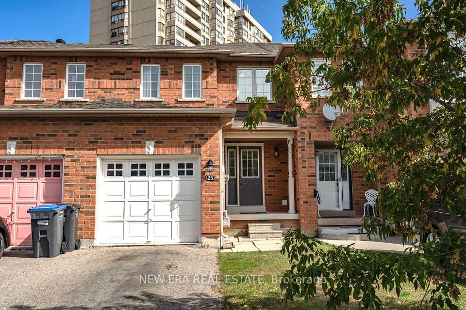25 Berkindale Court, Brampton, ON L6Y 5G1 – main photo