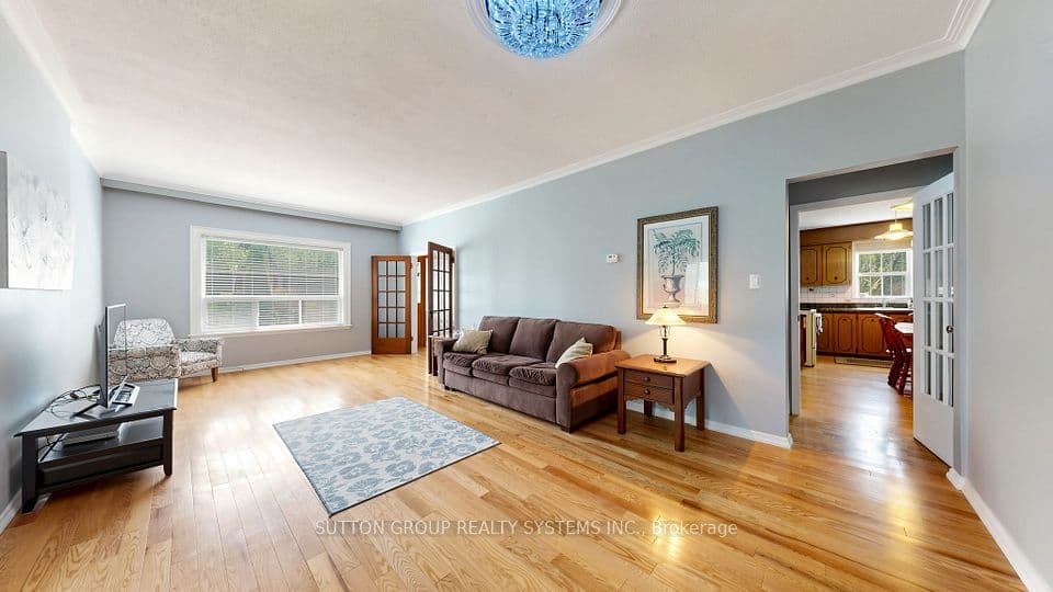 114 Rosemount Avenue, Toronto, ON M6H 2M7 – photo 2