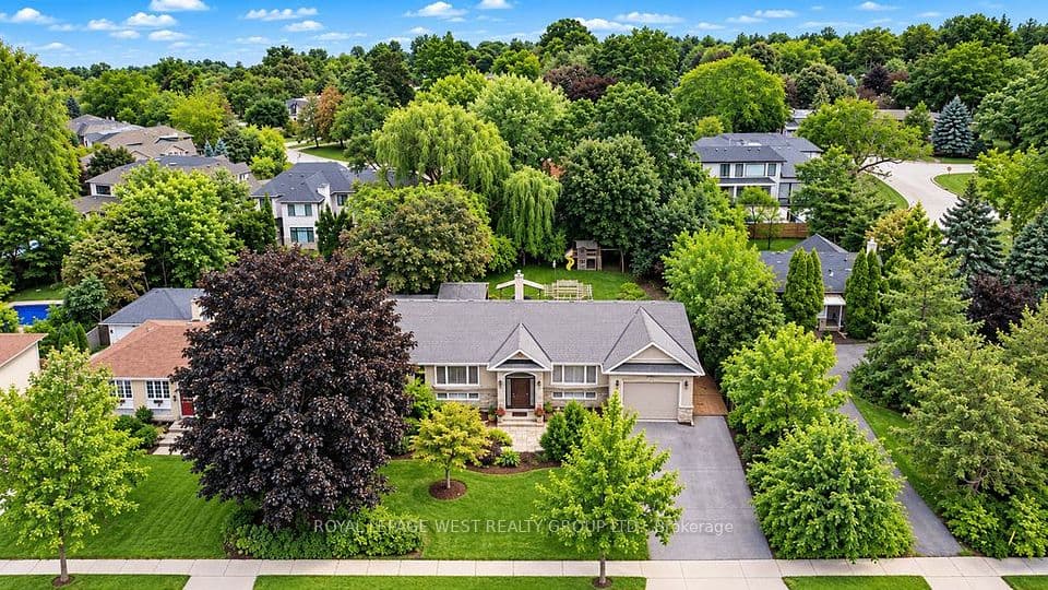 1422 Rebecca Street, Oakville, ON L6L 1Z5 – main photo