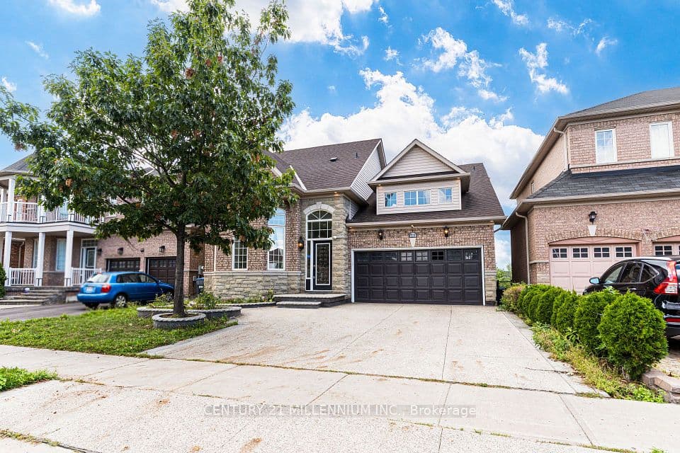 102 Southlake Boulevard, Brampton, ON L6V 4P2 – main photo