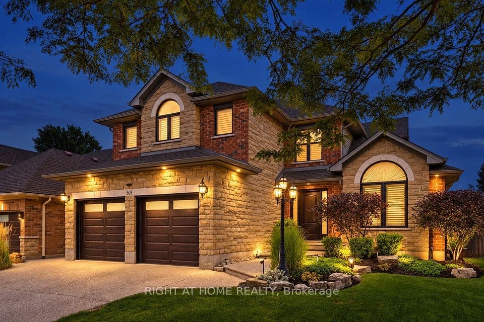 509 Larkspur Lane, Burlington, ON L7T 4L8 – main photo