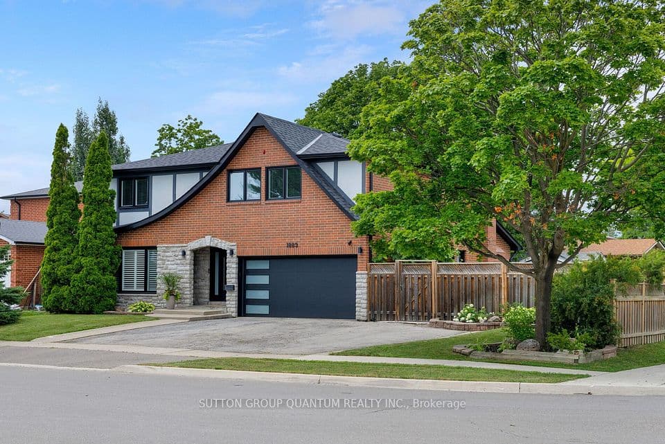 1883 Bough Beeches Boulevard, Mississauga, ON L4W 2J8 – main photo