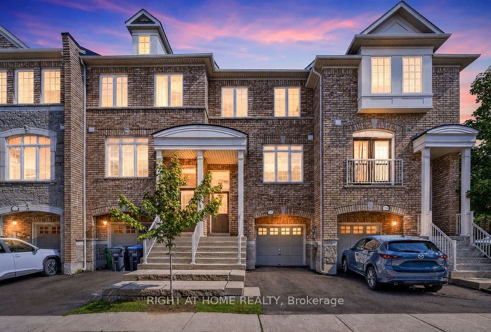 7201 Triumph Lane, Mississauga, ON L5N 0C5 – photo 3