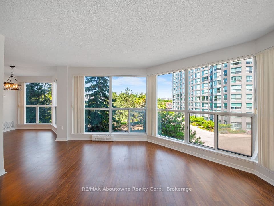 2177 Burnhamthorpe Road W 309, Mississauga, ON L5L 5P9 – photo 3