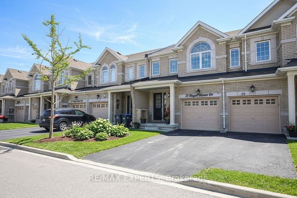 27 Hogan Manor Drive, Brampton, ON L7A 4V3 – main photo