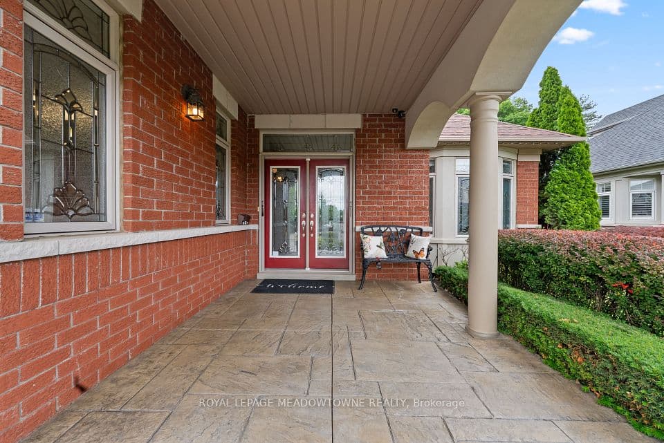17 Mcnutt Street, Brampton, ON L6Y 5L3 – photo 2