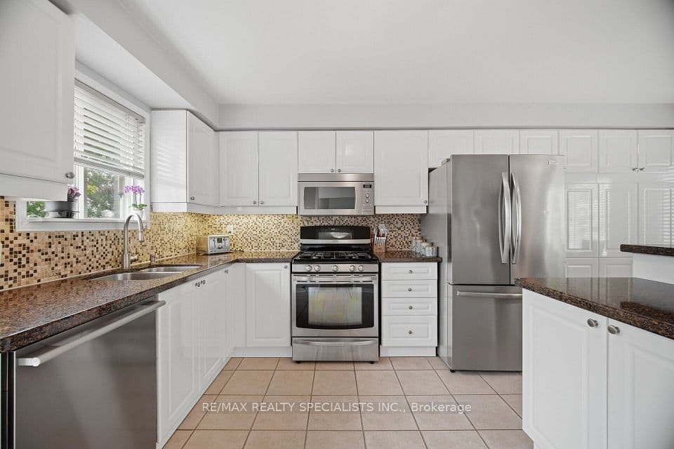 5535 Glen Erin Drive 15, Mississauga, ON L5M 6H1 – photo 3